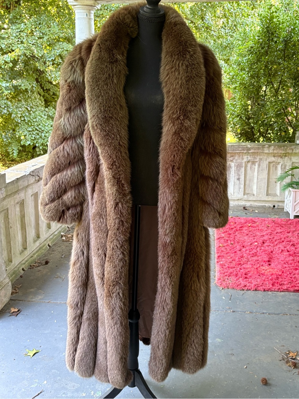 Luxurious Brown Full-Length Fox Fur Coat - Elegant Women's Outerwear